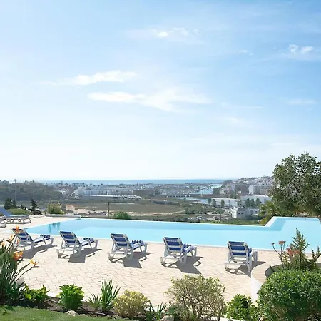 Alfarrobeira Villa *